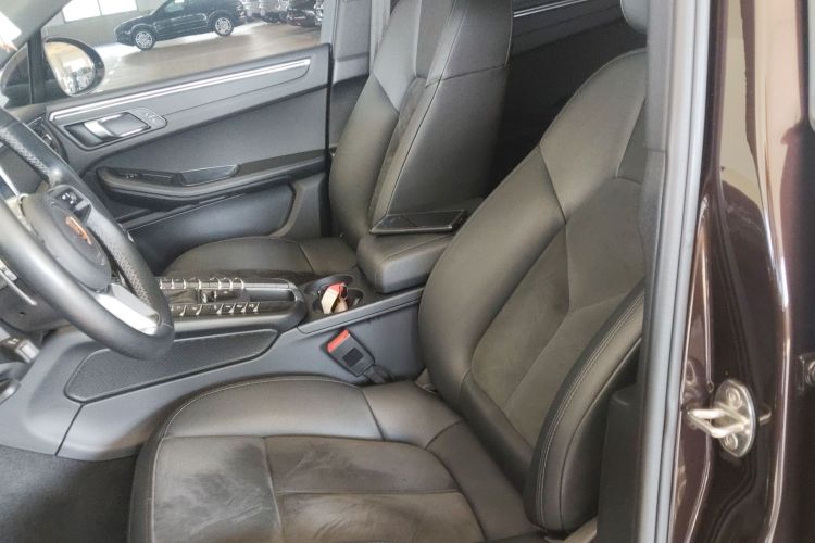 保时捷 2018款 Macan 2.0T中控内饰19