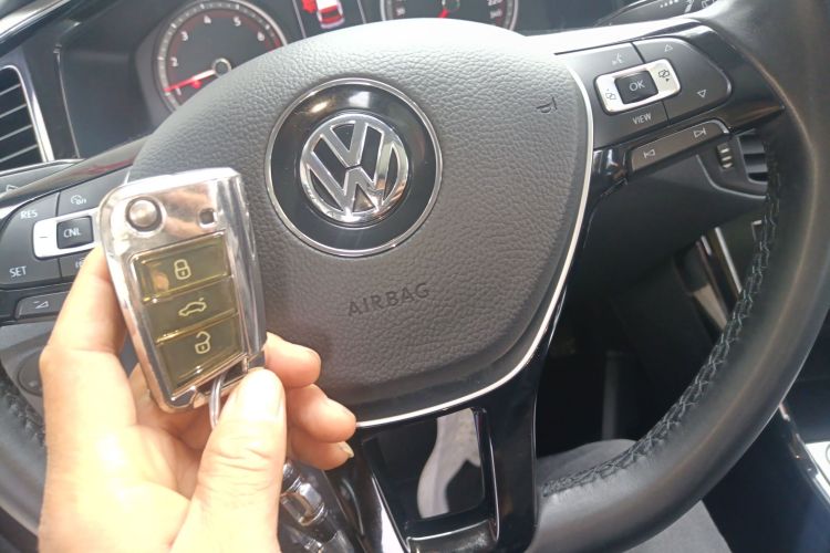 大众 探岳 2019款 330TSI 两驱豪华型 国VI中控内饰7001