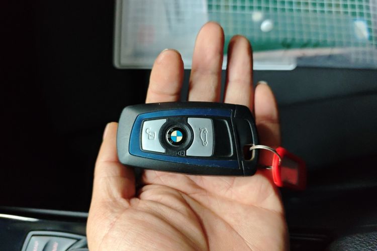 宝马3系 2018款 320Li 领先型M运动套装中控内饰11