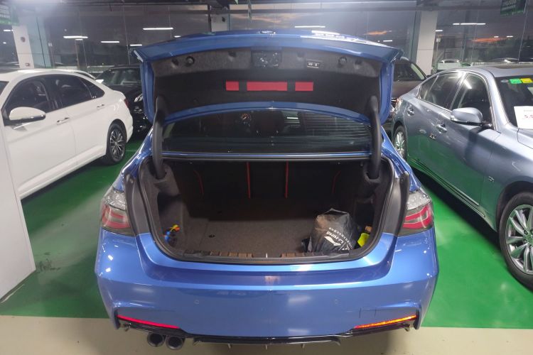 宝马3系 2018款 330Li M运动曜夜版局部细节23