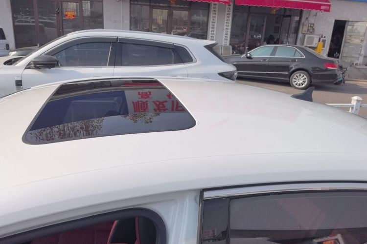 长安 逸动 2019款 蓝鲸版 280T GDI DCT极速型局部细节57