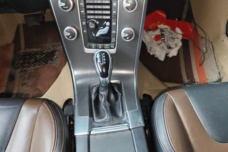 沃尔沃XC60 2016款 T5 AWD 智远版局部细节18