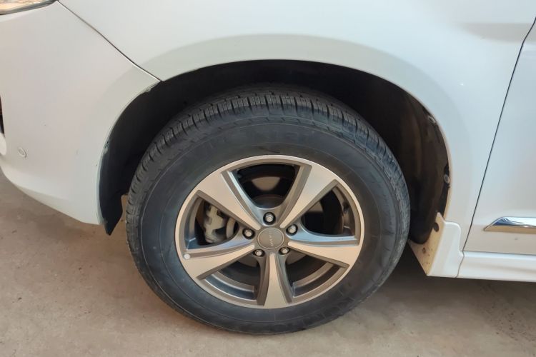 哈弗H6 2015款 升级版 1.5T 手动两驱精英型车身外观6002