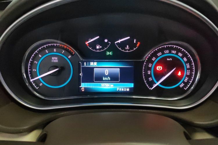 别克 君威 2014款 2.0L 精英时尚型中控内饰14