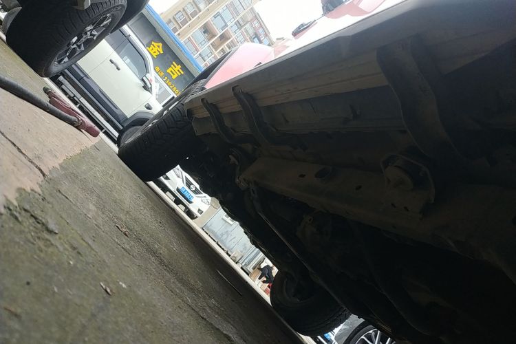 北京BJ40 2023款 2.0T 自动四驱城市猎人版侠客型局部细节9002