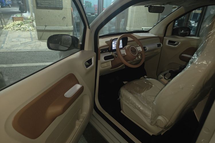 五菱汽车 宏光MINIEV 2024款 第三代 215km 青春版中控内饰7003