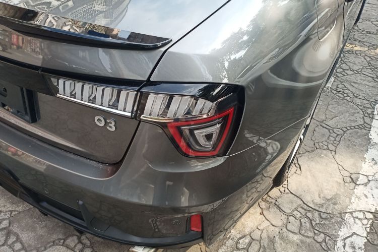 领克03 2022款 2.0TD DCT劲Pro车身外观9