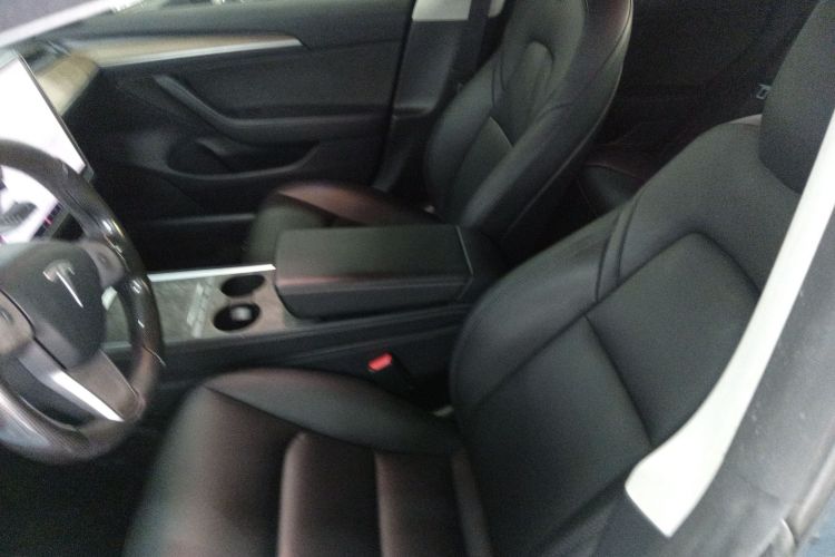 特斯拉 Model 3 2021款 标准续航后驱升级版局部细节19