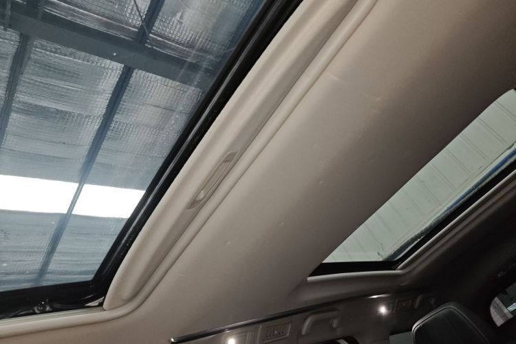 广汽传祺 传祺M8 2021款 领秀系列 390T 尊贵版中控内饰22