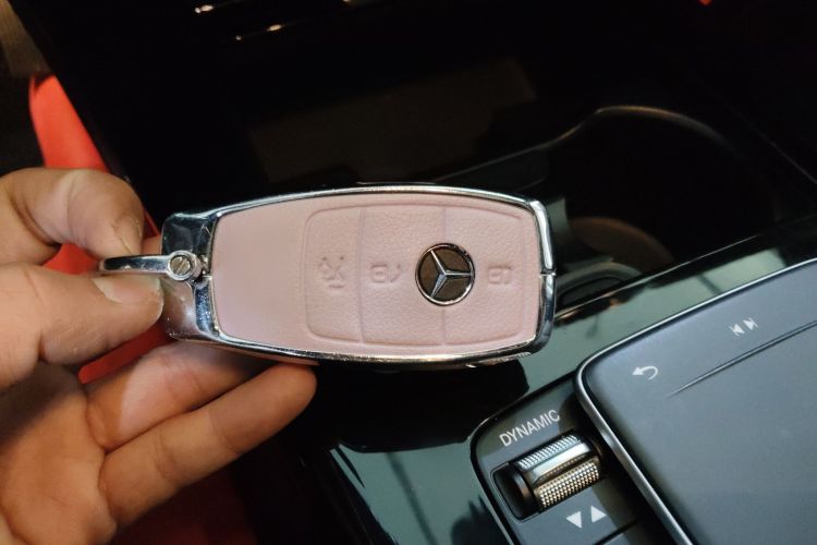 奔驰A级 2022款 改款 A 200 L 运动轿车时尚型中控内饰11