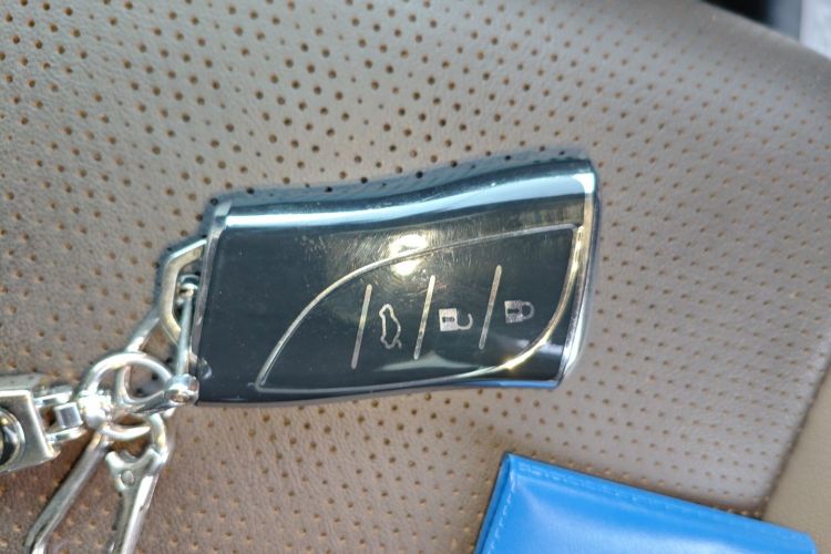 雷克萨斯RX 2023款 350h 四驱醇享版中控内饰11