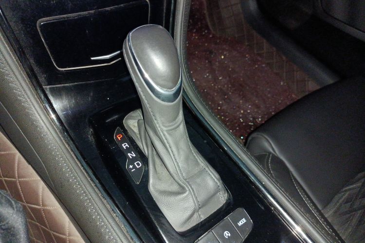 凯迪拉克ATS-L 2017款 28T 技术型中控内饰18