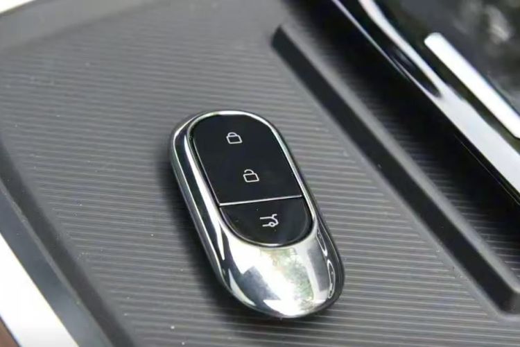 零跑汽车 零跑C01 2023款 525舒享版中控内饰7001