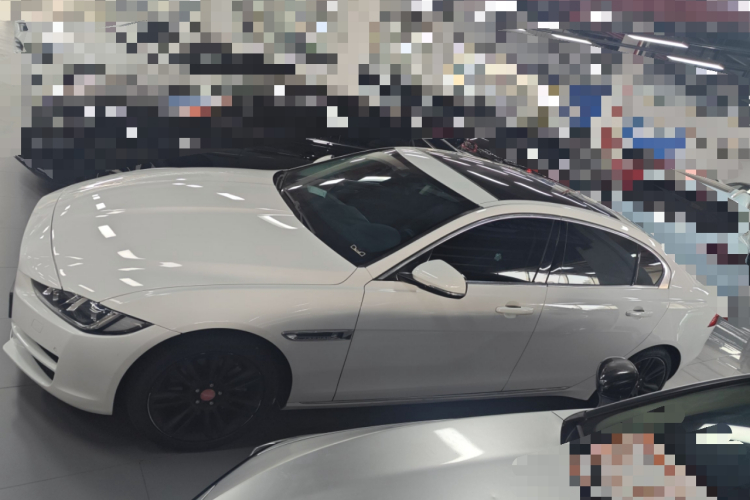 捷豹XEL 2018款 2.0T 200PS 尊享版车身外观6003