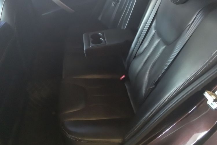 吉利汽车 帝豪 2017款 三厢百万款 1.5L 手动向上版中控内饰21