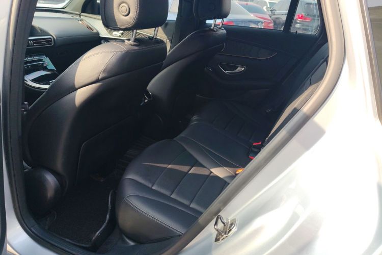 奔驰EQC 2021款 EQC 350 4MATIC中控内饰21