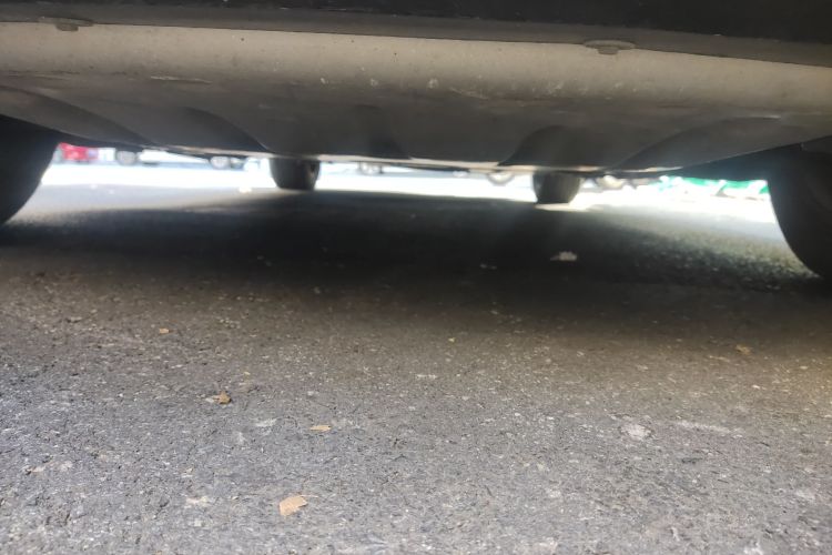 宝马3系 2016款 320Li 进取型局部细节9008