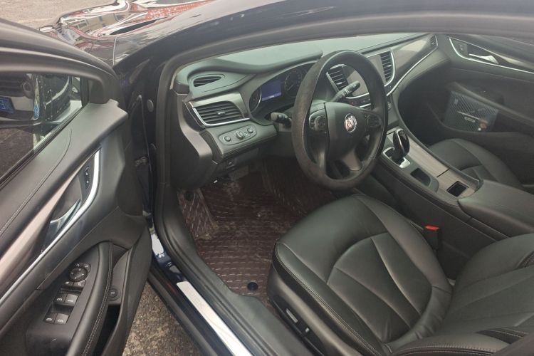 别克 君越 2022款 552T 豪华型中控内饰20