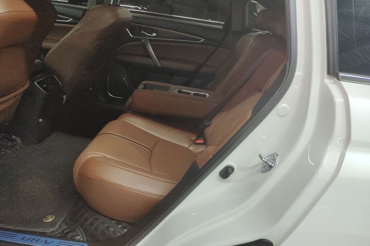 本田UR-V 2020款 370TURBO 四驱尊享版中控内饰7004