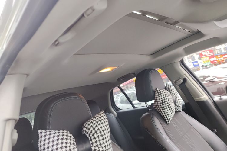 雪佛兰 创酷 2014款 1.4T 自动两驱豪华型中控内饰22