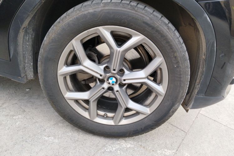 宝马X3 2019款 xDrive28i 豪华套装车身外观10