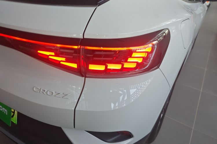 大众 ID.4 CROZZ 2025款 纯享版车身外观9