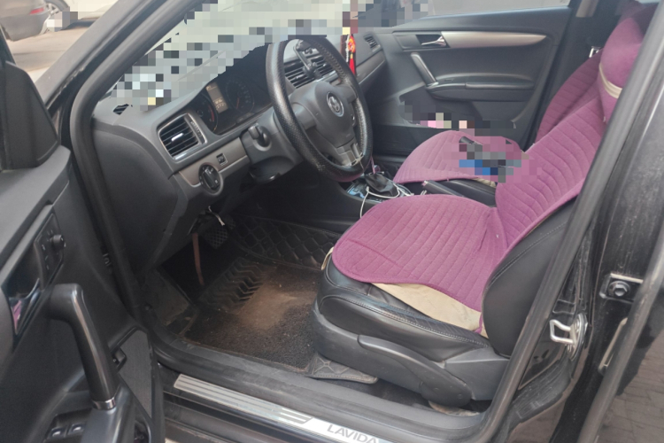 大众 朗逸 2013款 改款经典 1.6L 自动舒适版中控内饰20