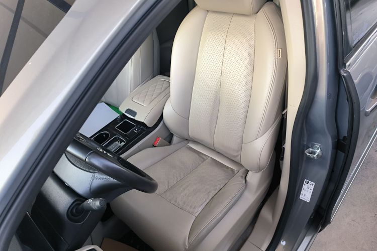 别克GL8 2018款 28T 尊贵型 国VI中控内饰19