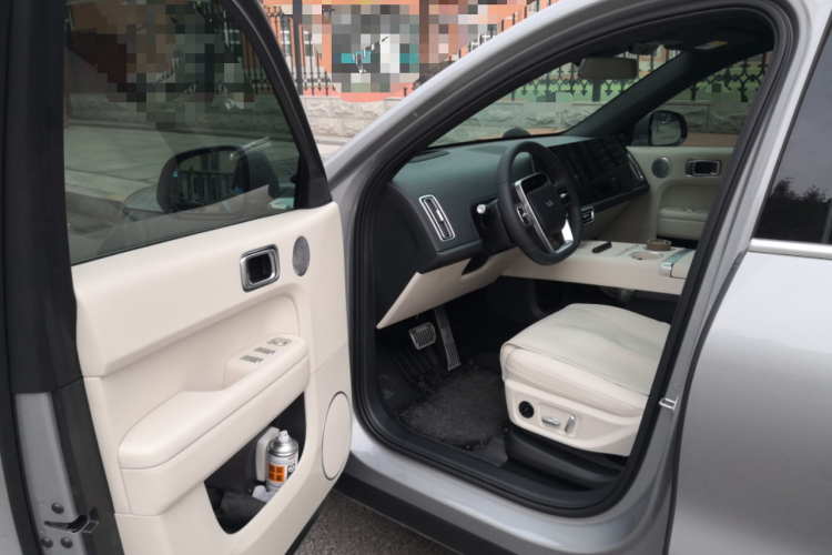 理想汽车 理想L6 2024款 Pro中控内饰20
