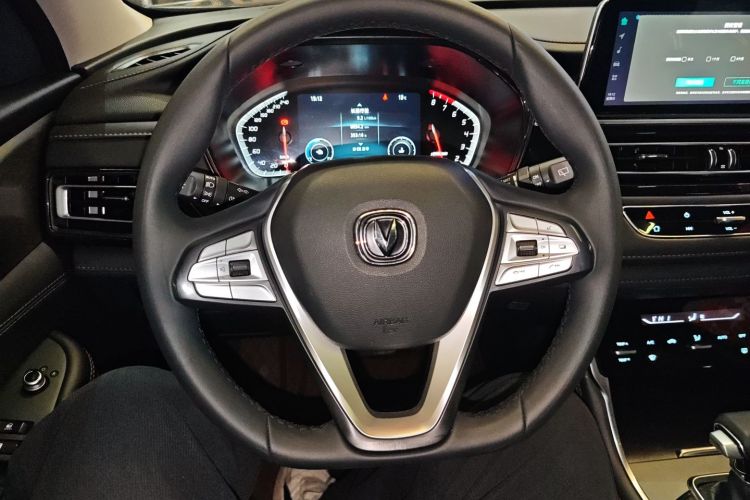 长安CS75 2023款 畅享版 1.5T DCT豪华版中控内饰13