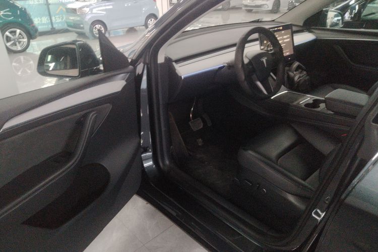 特斯拉 Model Y 2024款 后轮驱动版中控内饰20