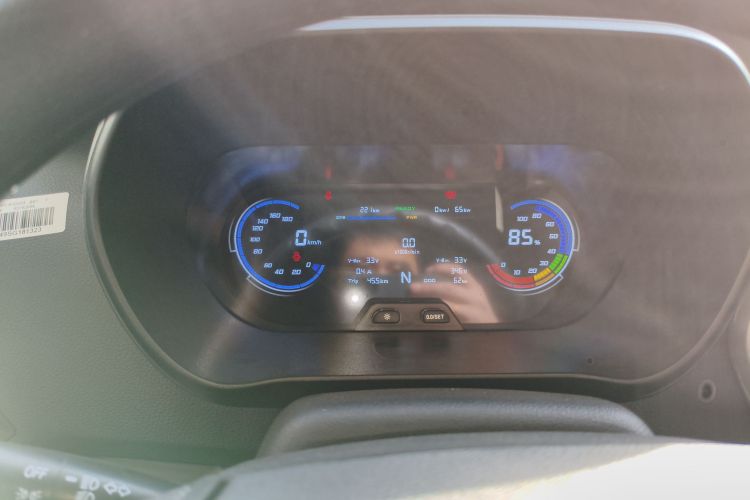 长安凯程 长安睿行EM80 2025款 客运版 舒适型 6座 260km 对开门 60kW中控内饰14