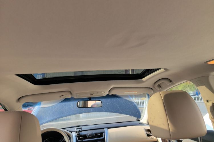 日产 天籁 2013款 2.0L XL舒适版中控内饰22