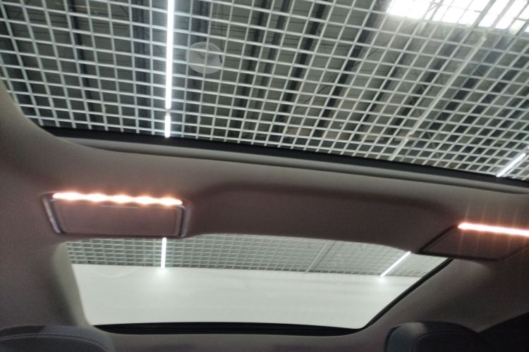 奔驰E级 2020款 E 300 L 豪华型局部细节22