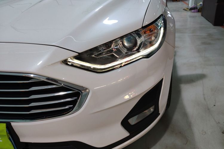 福特 蒙迪欧 2020款 EcoBoost 180 时尚型局部细节36