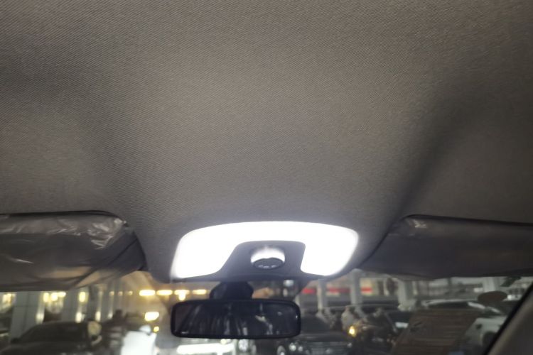 奇瑞 瑞虎7 2025款 卓越版  1.5T CVT全球版中控内饰22