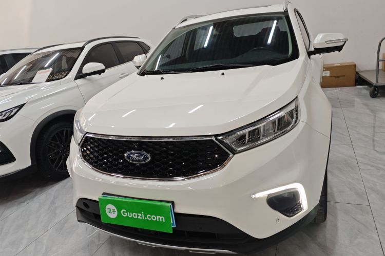 福特 领界 2019款 EcoBoost 145 CVT尊领型PLUS 国V车身外观2