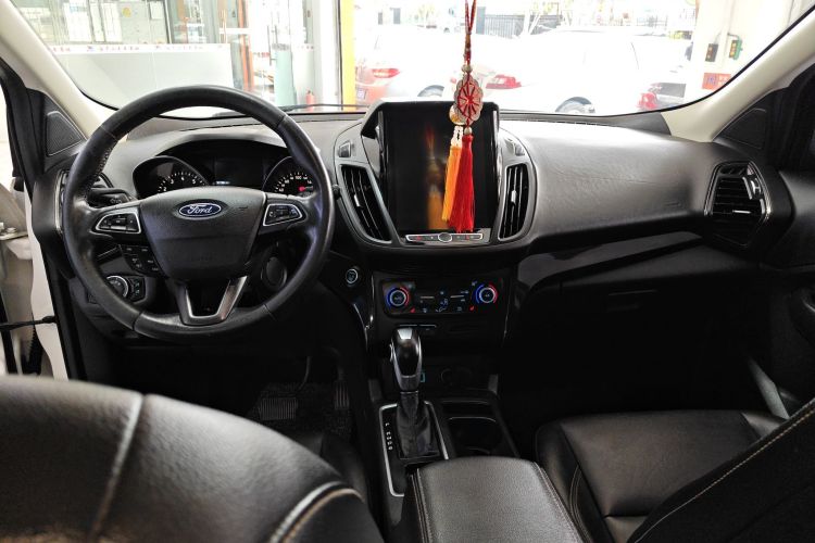 福特 翼虎 2019款 EcoBoost 180 两驱豪翼型 国V中控内饰7002