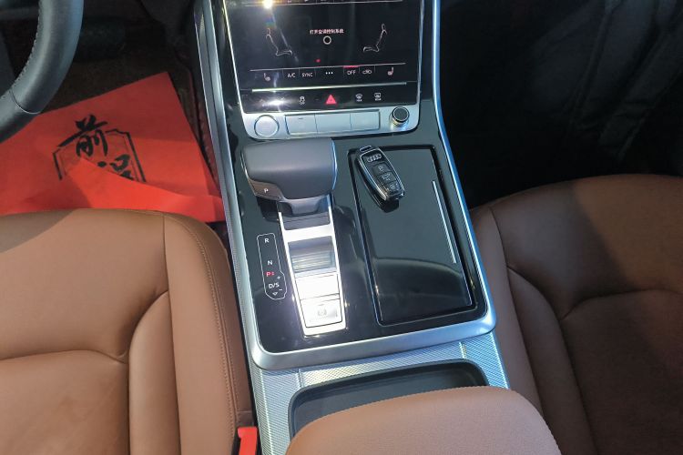 奥迪Q8 2019款 45 TFSI 豪华致雅型局部细节18