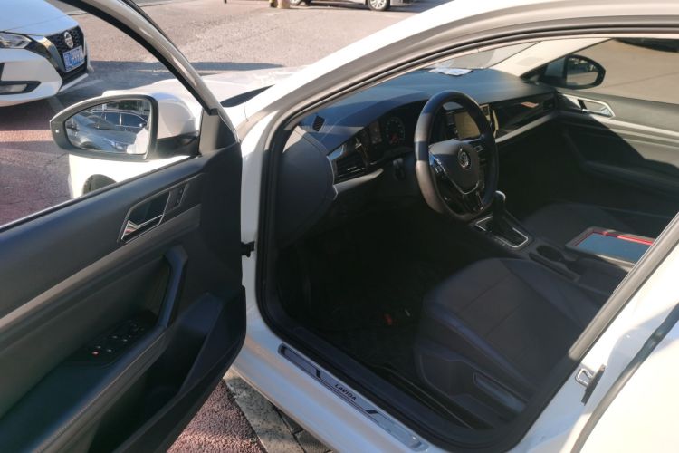 大众 朗逸 2018款 1.5L 自动舒适版 国V中控内饰20