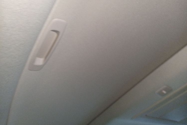 丰田 埃尔法 2012款 3.5L 豪华版局部细节22