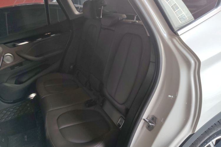 宝马X1 2021款 sDrive25Li 领先型中控内饰7004