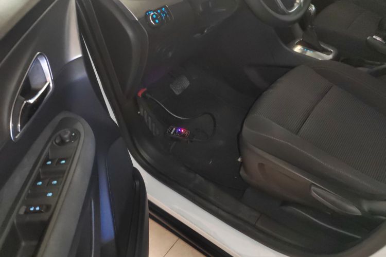 别克 昂科拉 2015款 1.4T 自动两驱都市精英型中控内饰7003