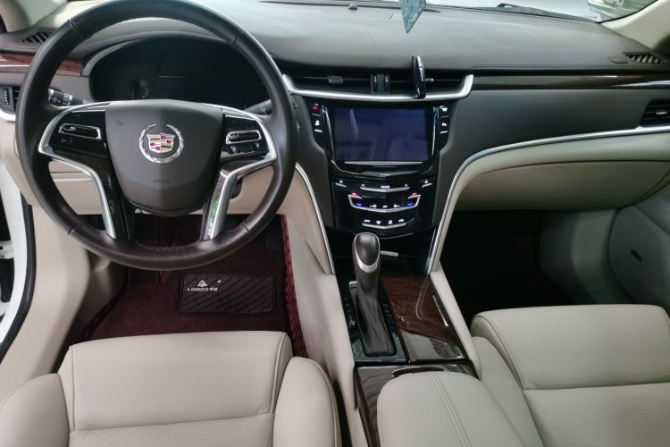 凯迪拉克XTS 2014款 28T 舒适型中控内饰12
