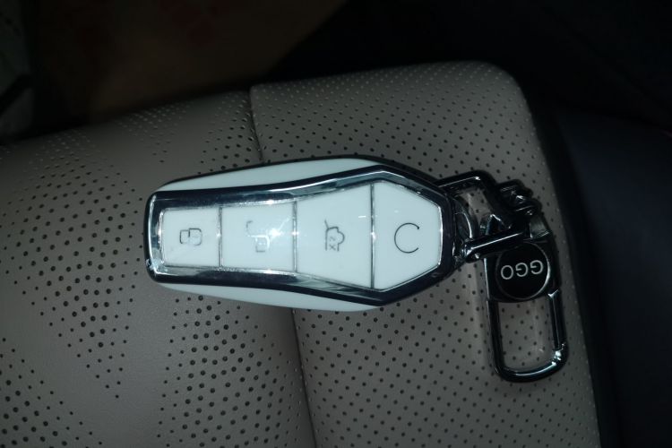 比亚迪 海豚 2023款 420km 时尚版中控内饰11