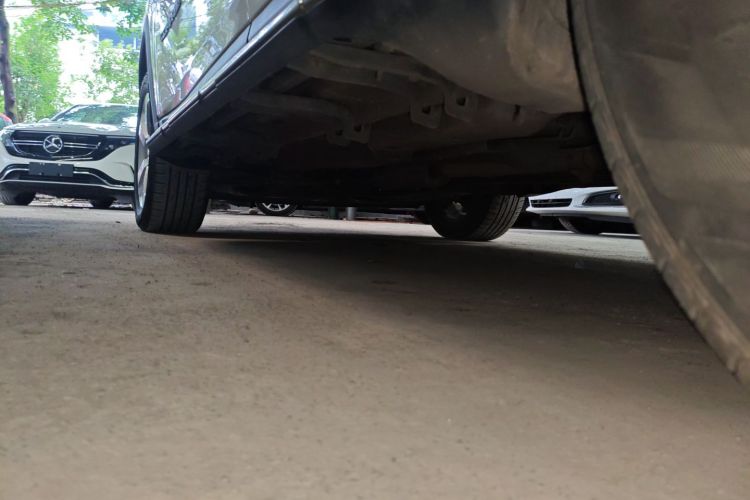 Jeep 指南者 2020款 220T 自动精英版局部细节9002