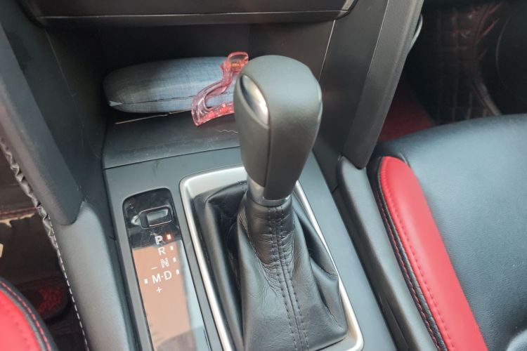 马自达CX-4 2021款 2.0L 自动两驱蓝天活力版中控内饰18