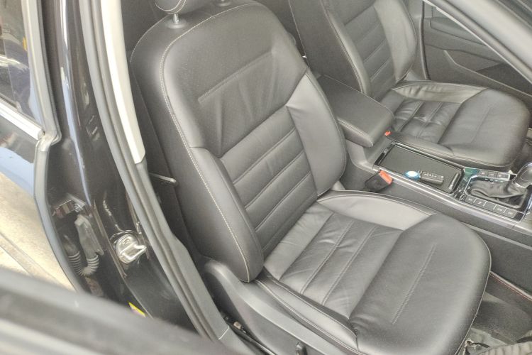 大众 帕萨特 2016款 330TSI DSG御尊版局部细节41