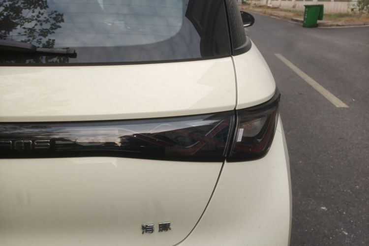 比亚迪 海豚 2025款 420km 自由版车身外观9