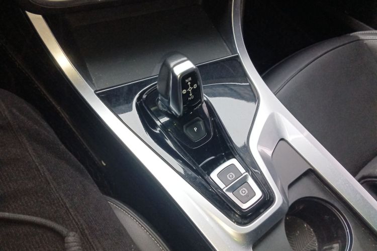 领克01 2017款 2.0T 两驱型Pro版局部细节18